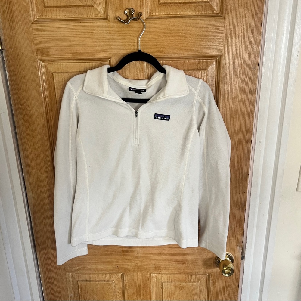 White Patagonia Fleece